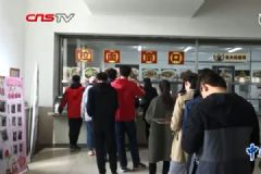 拉面哥免费送学生生日面数千碗，特制的拉面很受欢迎[多图]