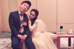 黄渤把佟丽娅的名字念成了佟娅丽，称“这事得多少顿饭才能摆平”[多图]