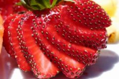 哪种草莓好吃最甜？选购草莓有哪些技巧？[多图]