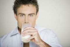 一喝牛奶就拉肚子怎么回事？喝牛奶要注意什么禁忌事项？[多图]