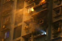 11岁男孩遇火果断逃生，并及时提醒邻居疏散[多图]