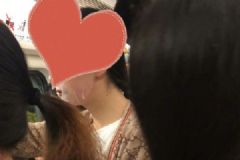 成都女孩地铁敷面膜，网友：是个精致的成都女孩！[多图]
