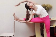 办公室可以练瑜伽瘦腿吗？办公室怎么做瘦腿瑜伽？[图]