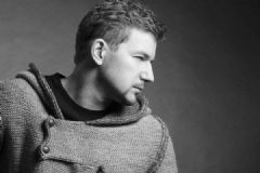 男子结婚35年发现自己不育，9个子女都不是亲生[多图]