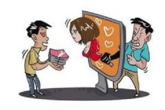 网恋借钱35万哄女友，谁知那个"她"竟然是……[多图]