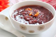 女人吃什么食物让自己更漂亮？越吃越美丽的食物有哪些？[多图]