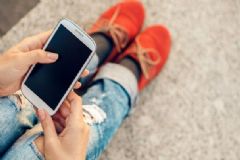 手机玩多了容易抑郁吗？什么人容易患抑郁症？[多图]