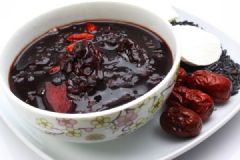 想要白发变黑发，吃这三种食物头发变黑效果好！[多图]