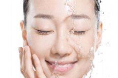 补水霜涂抹的越多越好吗？补水的误区有这些你中了吗？[图]